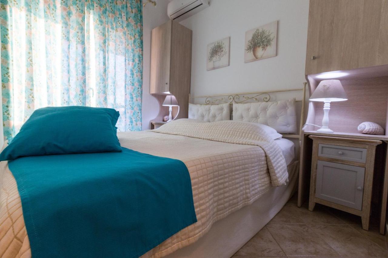 Moriel Seaside Homes * Elia Nikitis